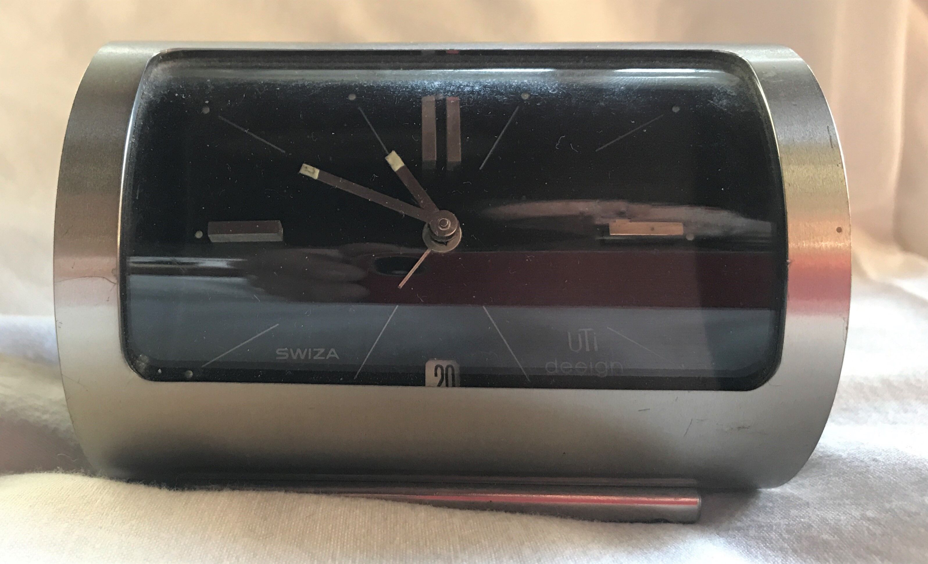 Clock clock clock clock Swiza UTI Design 1970