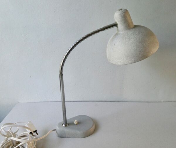 Lampe articulée Aluminor,  en métal gris clair des années 50