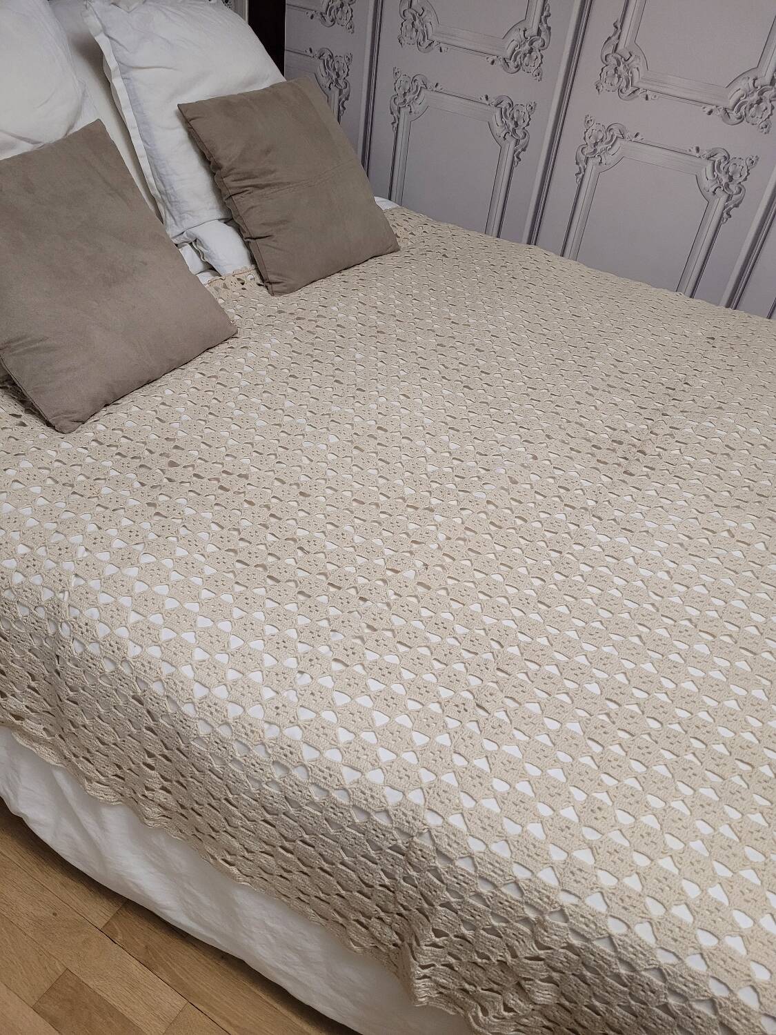 Couvre lit en crochet couleur ficelle