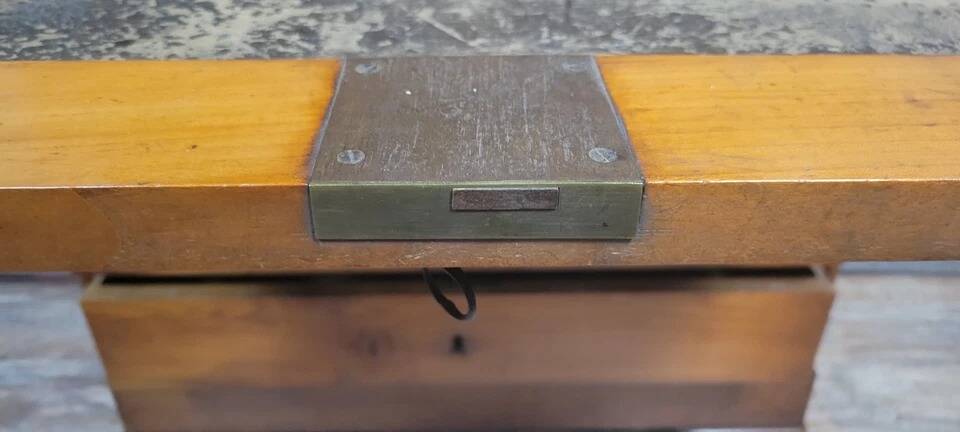 Secrétaire époque Louis Philippe en merisier massif époque XIXeme