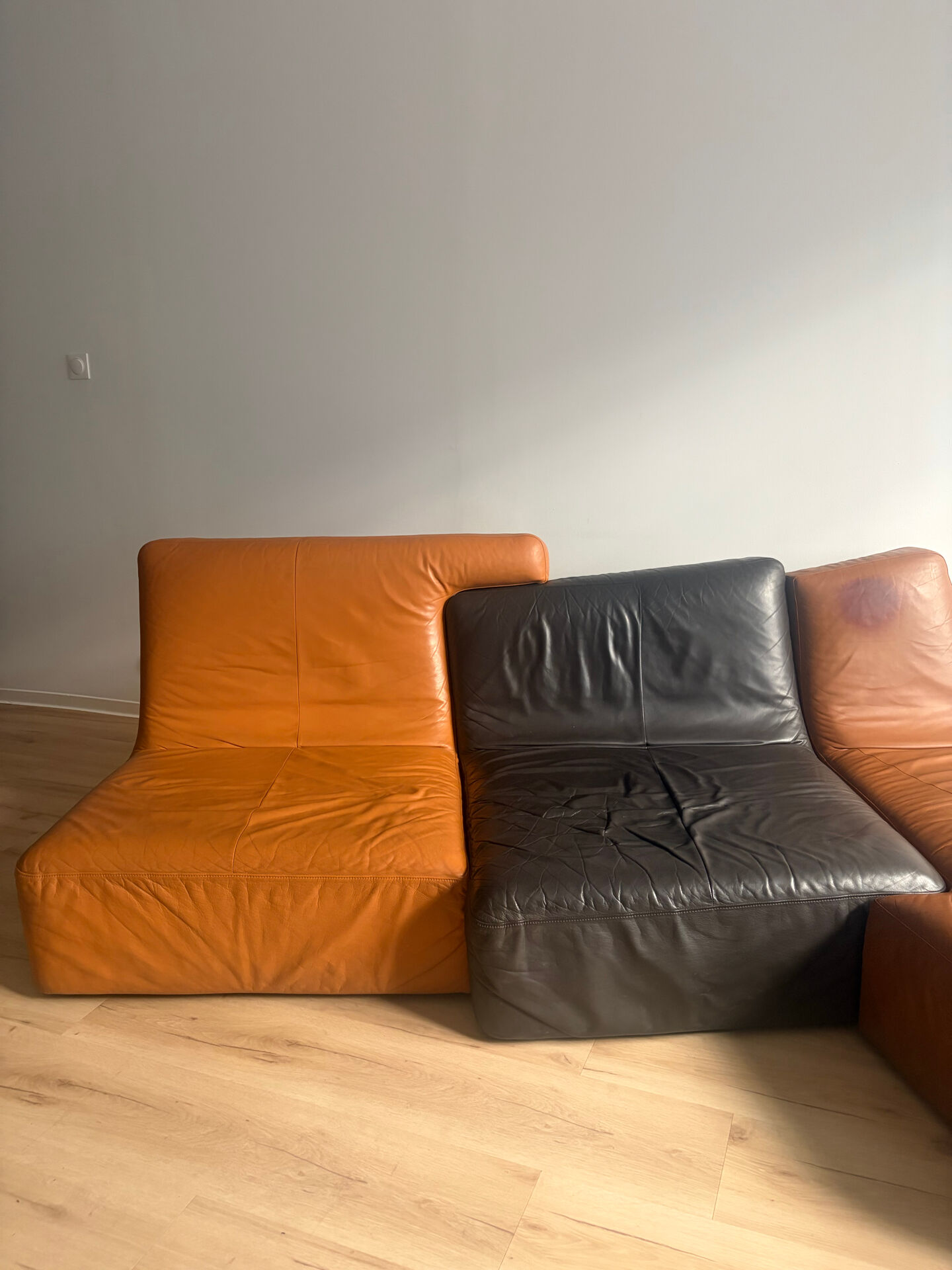 Canapé en cuir Ligne Roset Confluence par Philippe Nigro