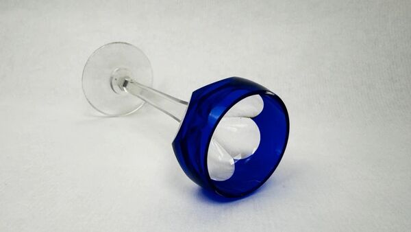 Lot de 6 verres à liqueur en cristal doublé coloré – Saint-Louis – Modèle Bristol – H. 13 cm