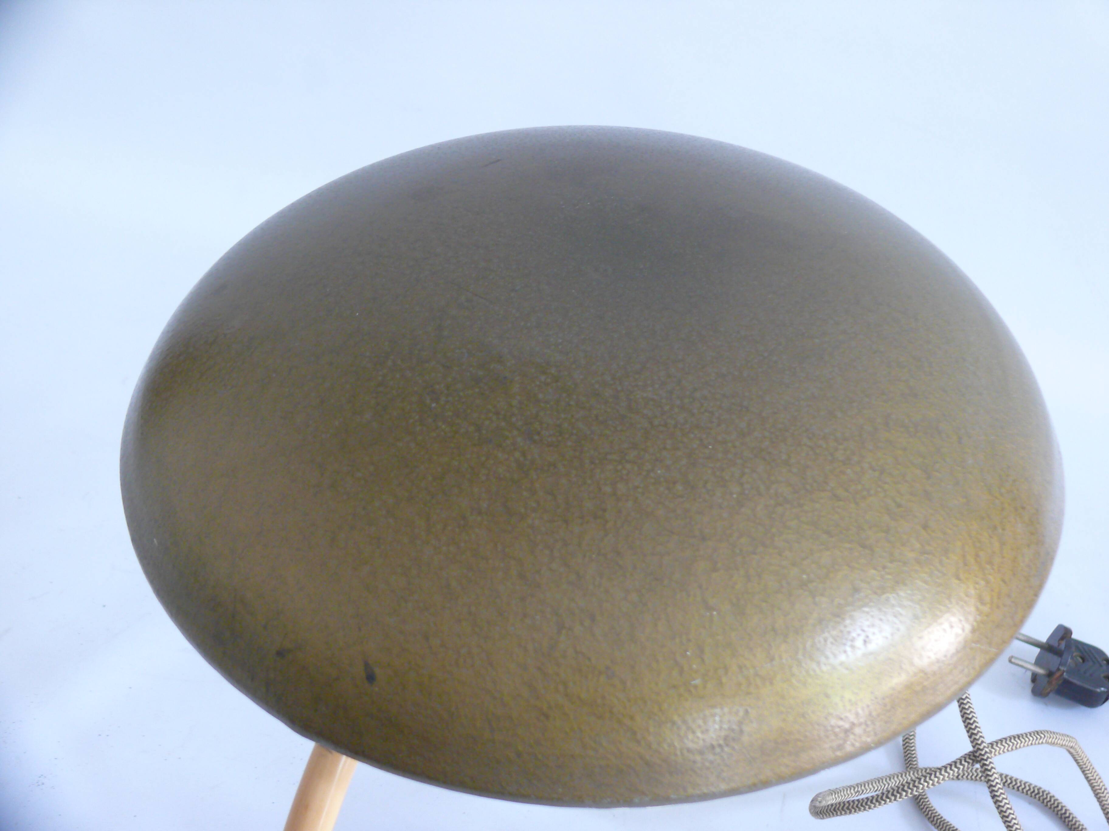 Table lamp, desk lamp with large adjustable shade, mid-century vintage style
