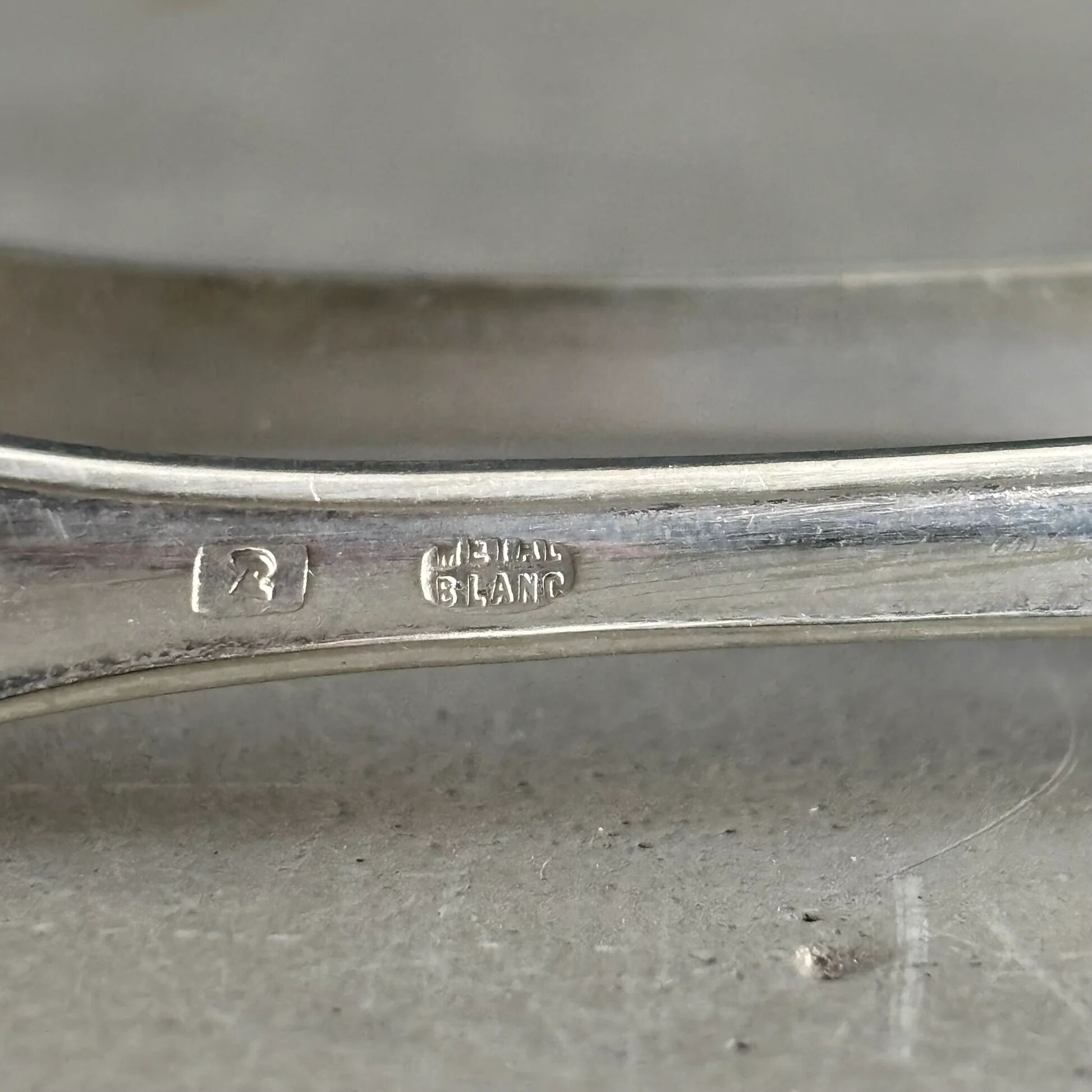 Silver-plated sugar tongs - 12.5 cm