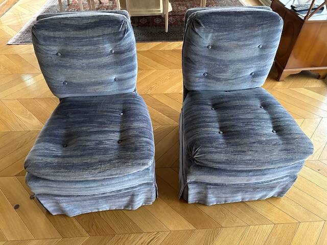 Pair of velvet armchairs