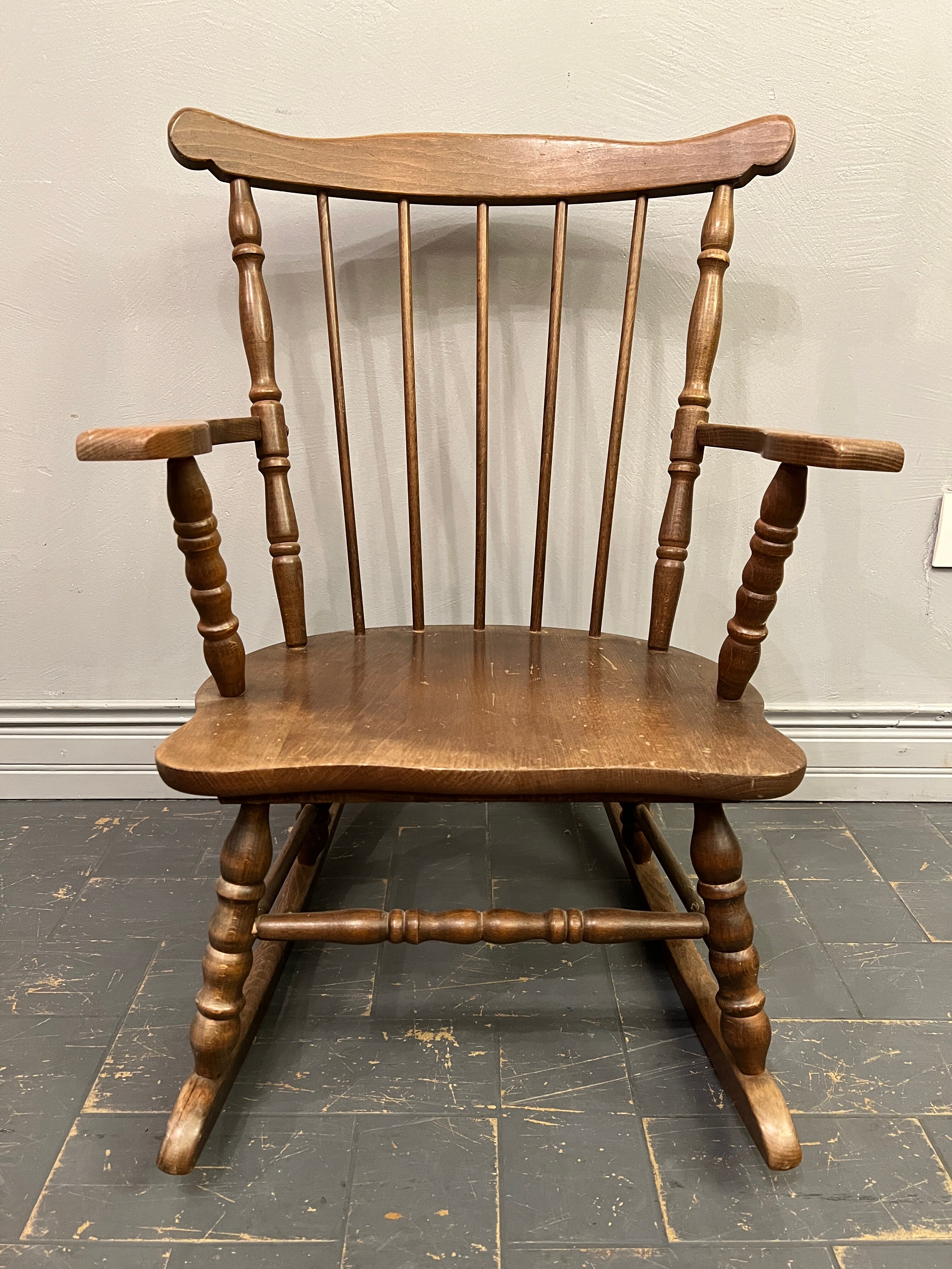 Vintage rocking-chair