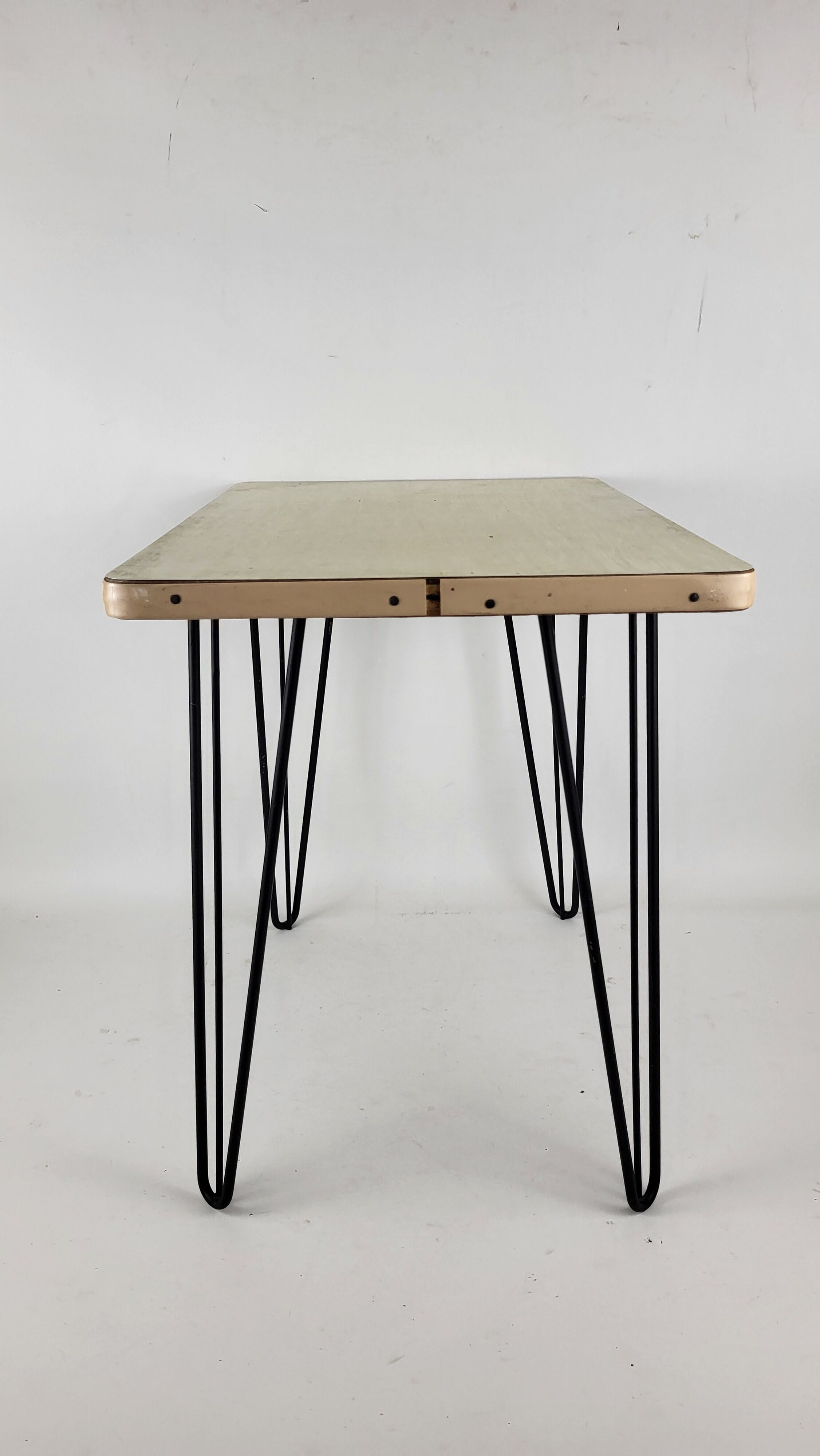 Coffee table legs pin & formica