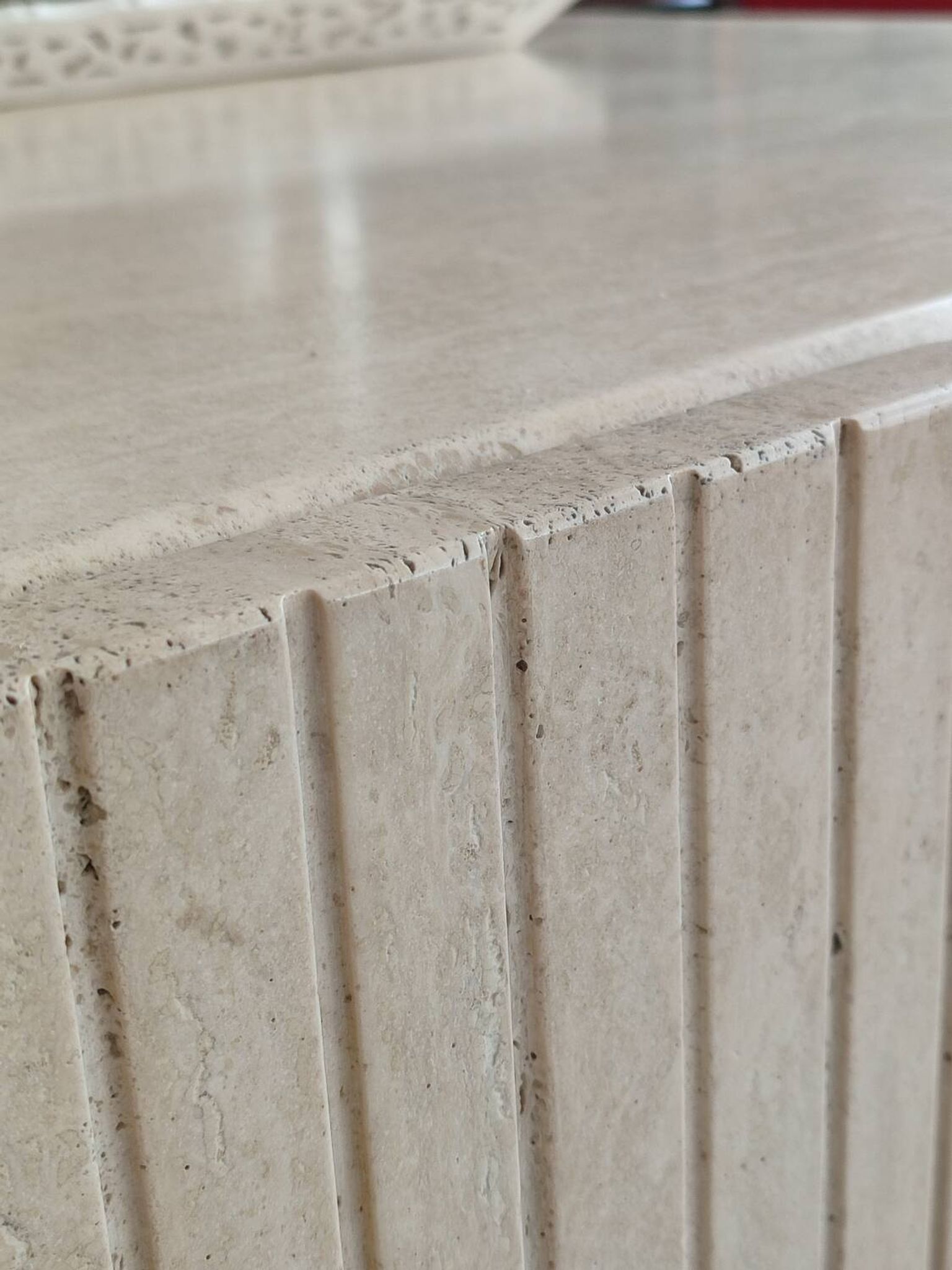 Table basse en travertin