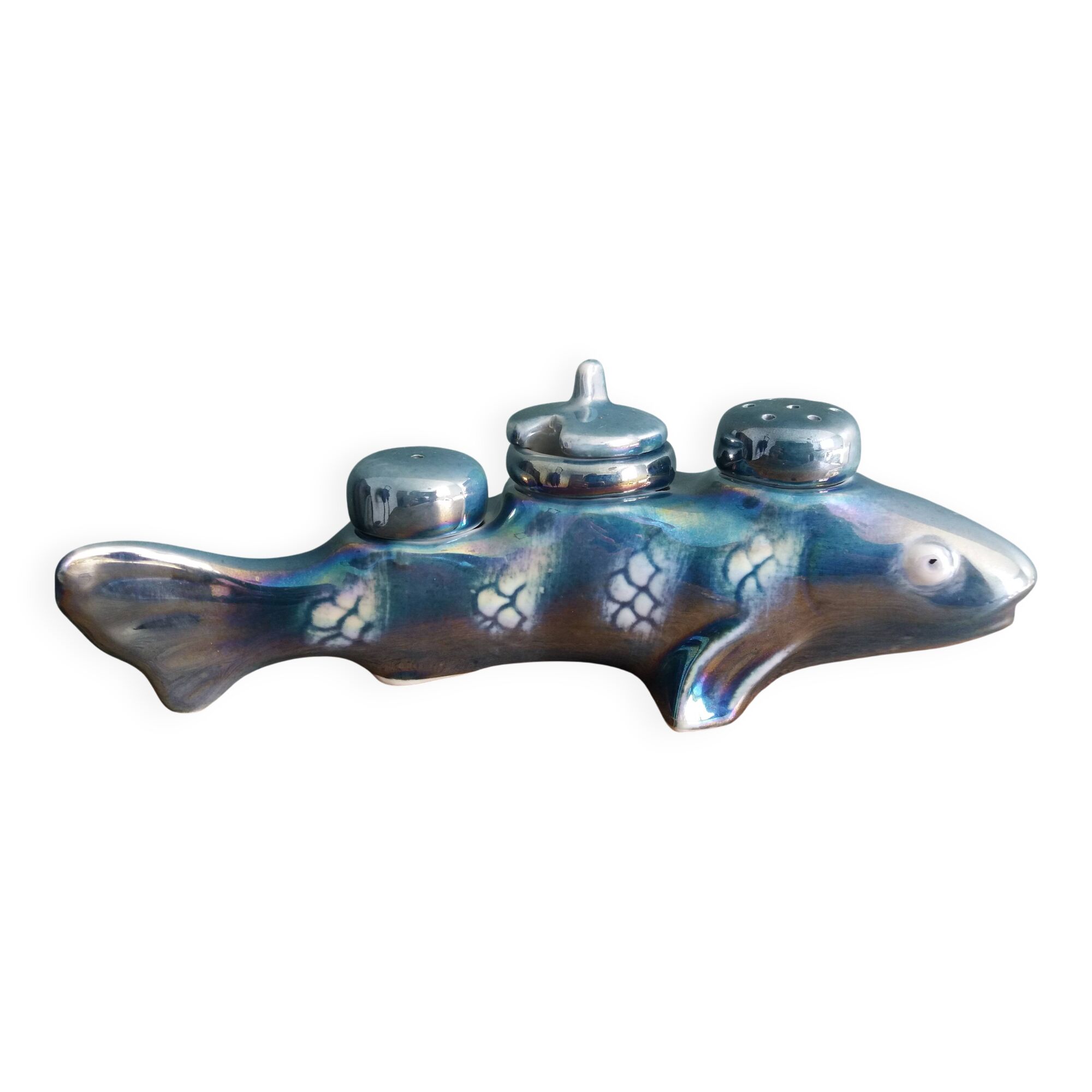 Zoomorphic salt and pepper shaker, porcelain fish