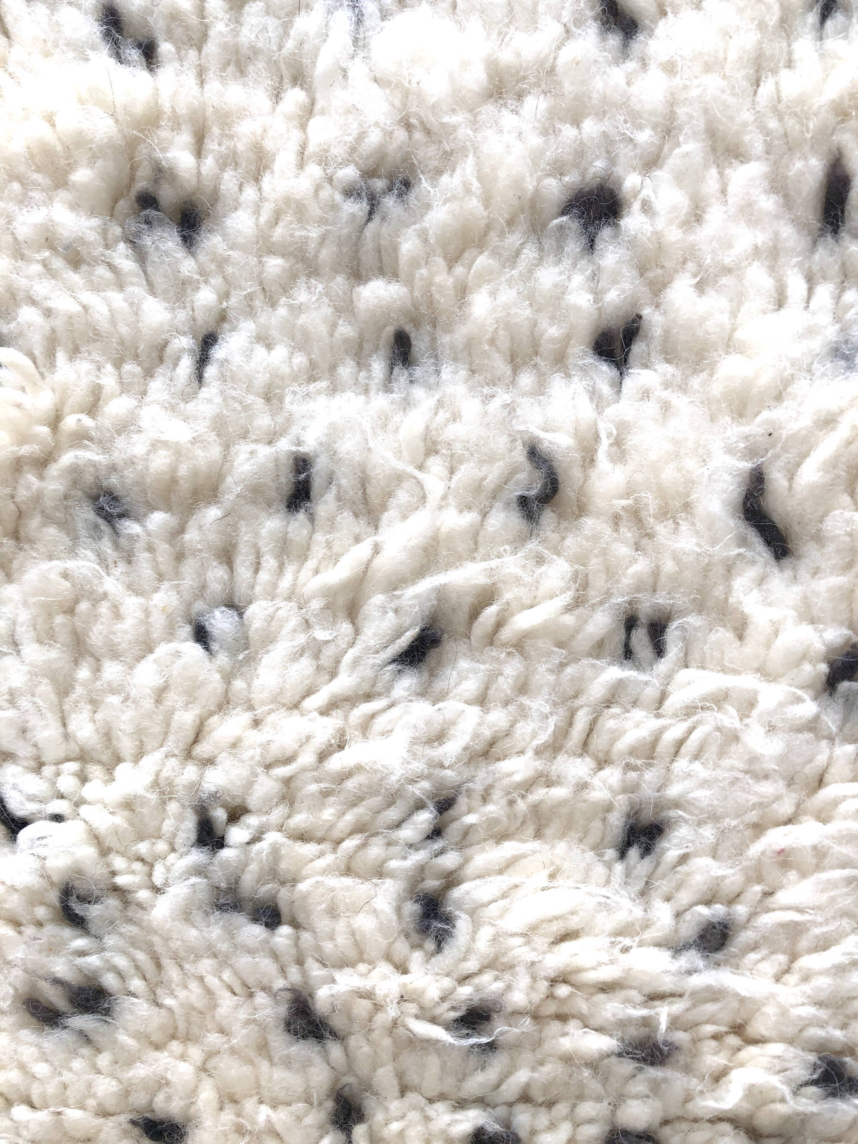 Moroccan Berber carpet Marmoucha with polka dots anthracite grey 2, 78x1, 66m