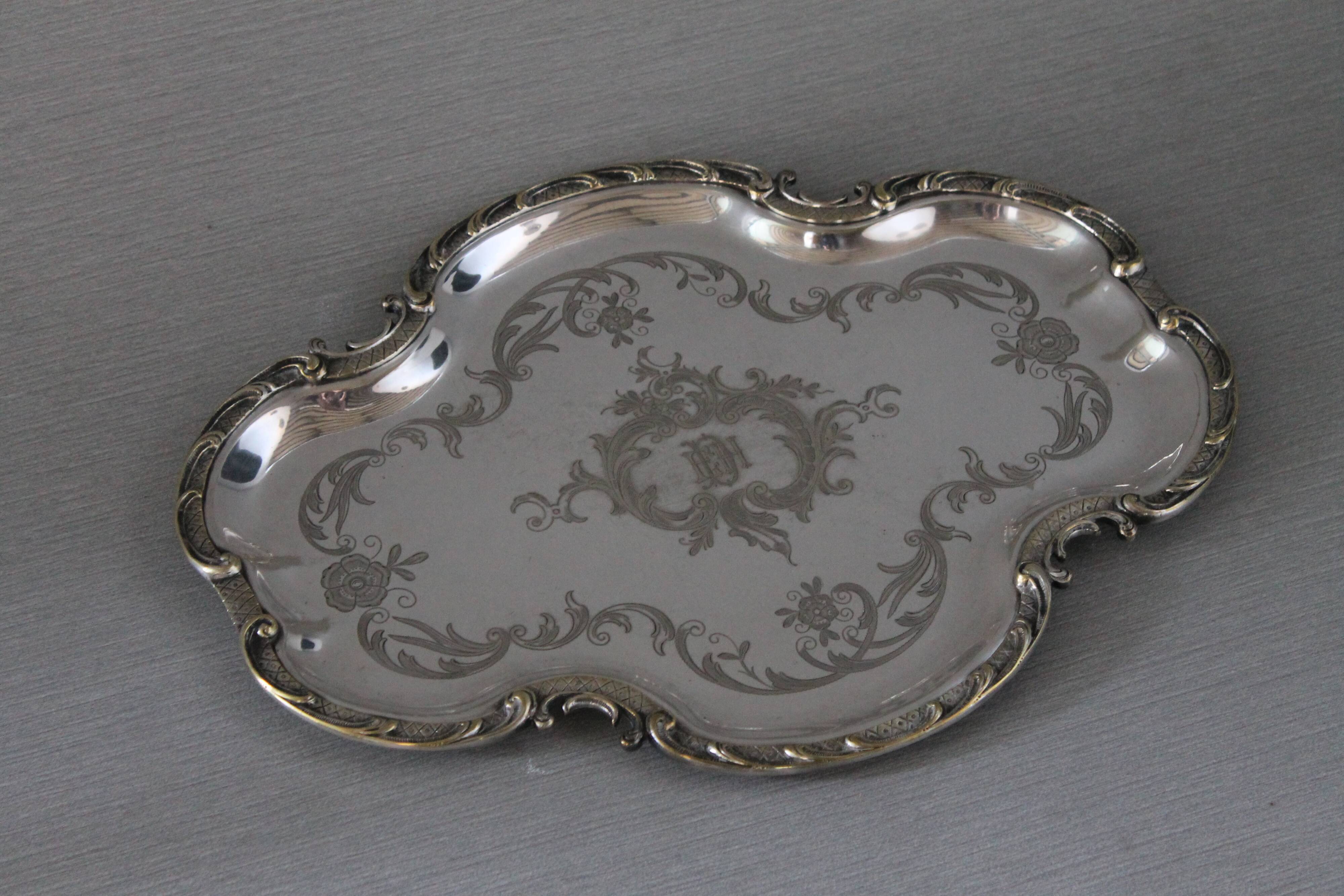 Rose-style silver metal tray - EH monogrammed