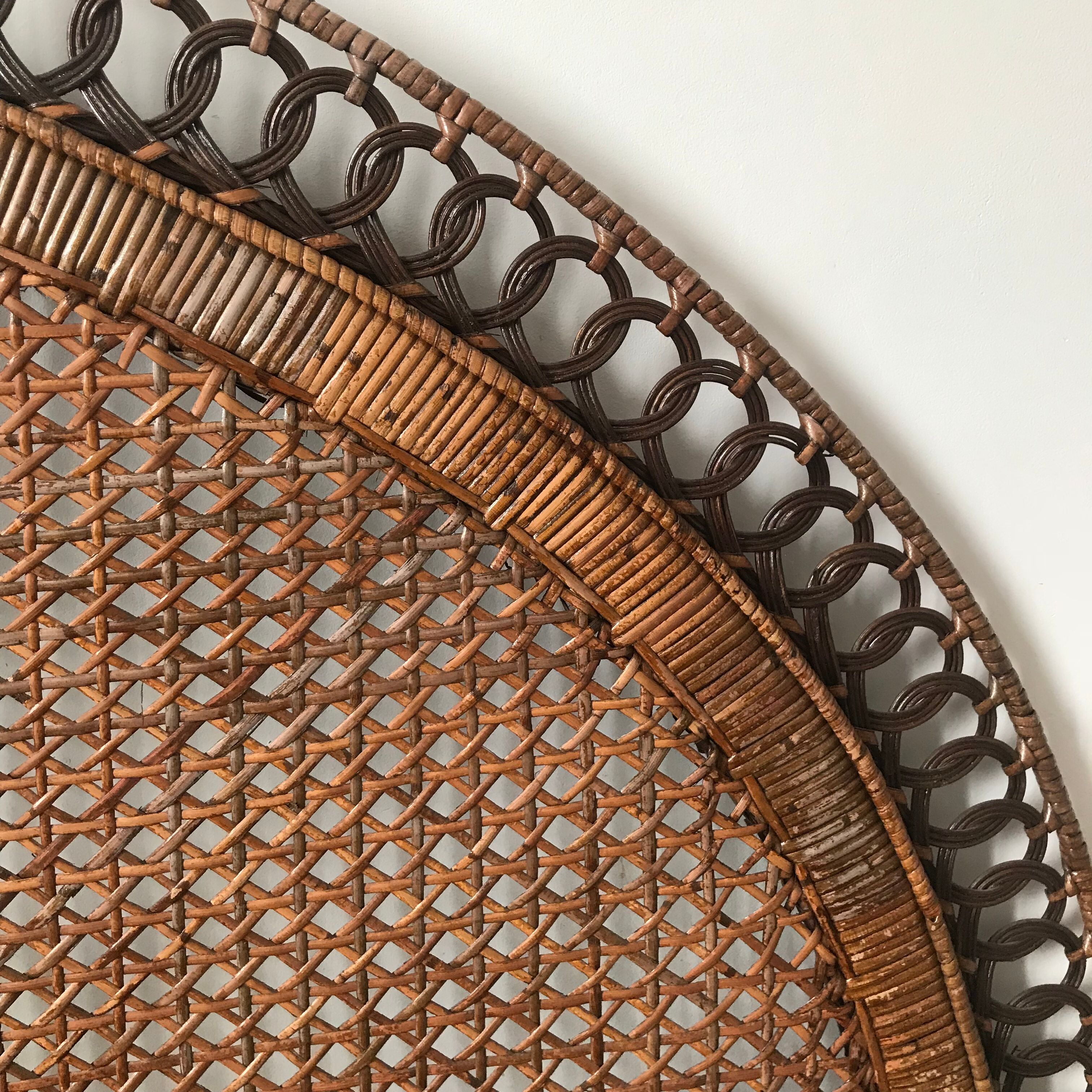 Peacock rattan headof