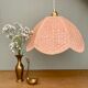 Suspension abat-jour vintage en matière naturelle rose
