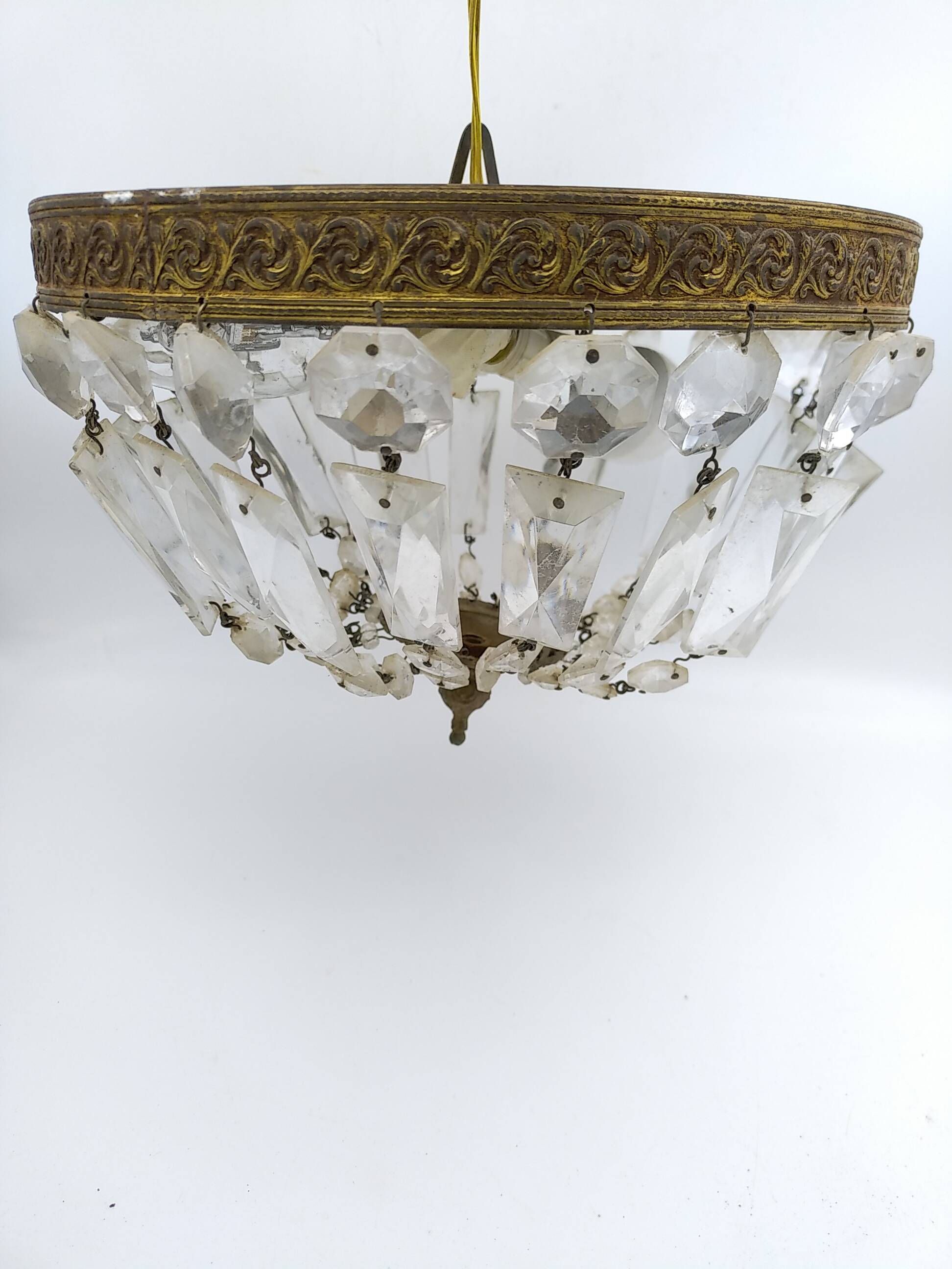 Art deco ceiling light or pendant lamp with tassels and brass. 22 rows.