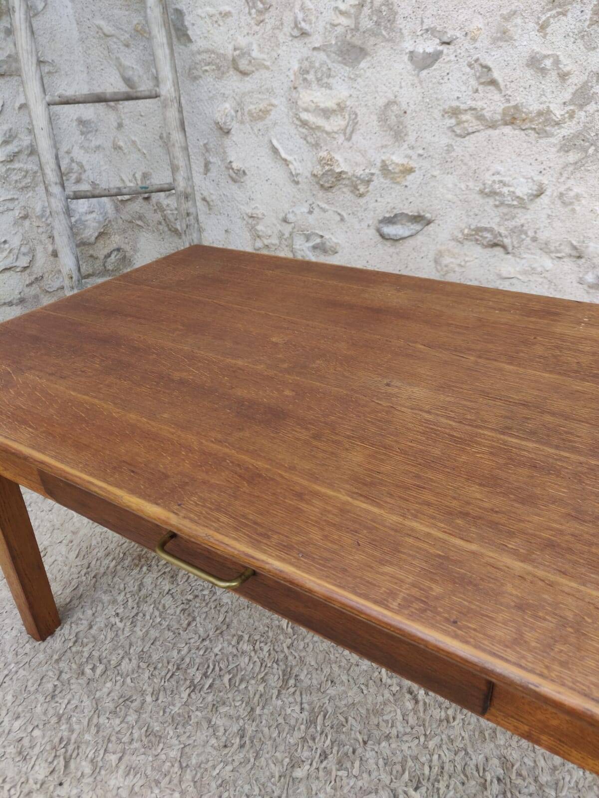 Coffee table with drawer
