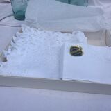 Square tablecloth and 6 towels