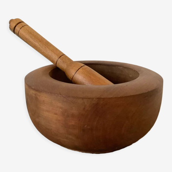 Mortier et pilon en bois