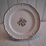 Moustier Feret plate in earthenware in very good condition.