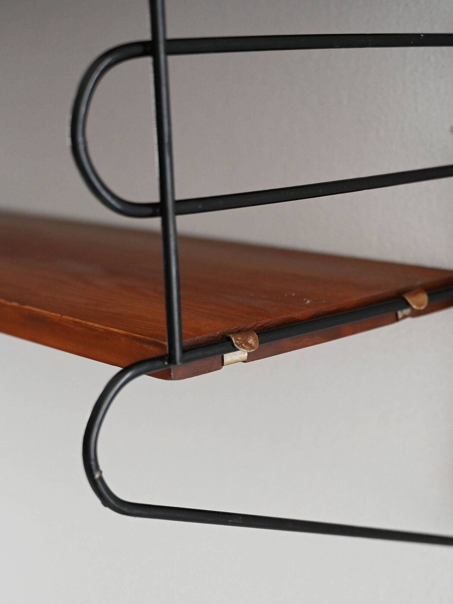 1960s Scandinavian Wall Shelf "hylla" in Mahogany and Metal