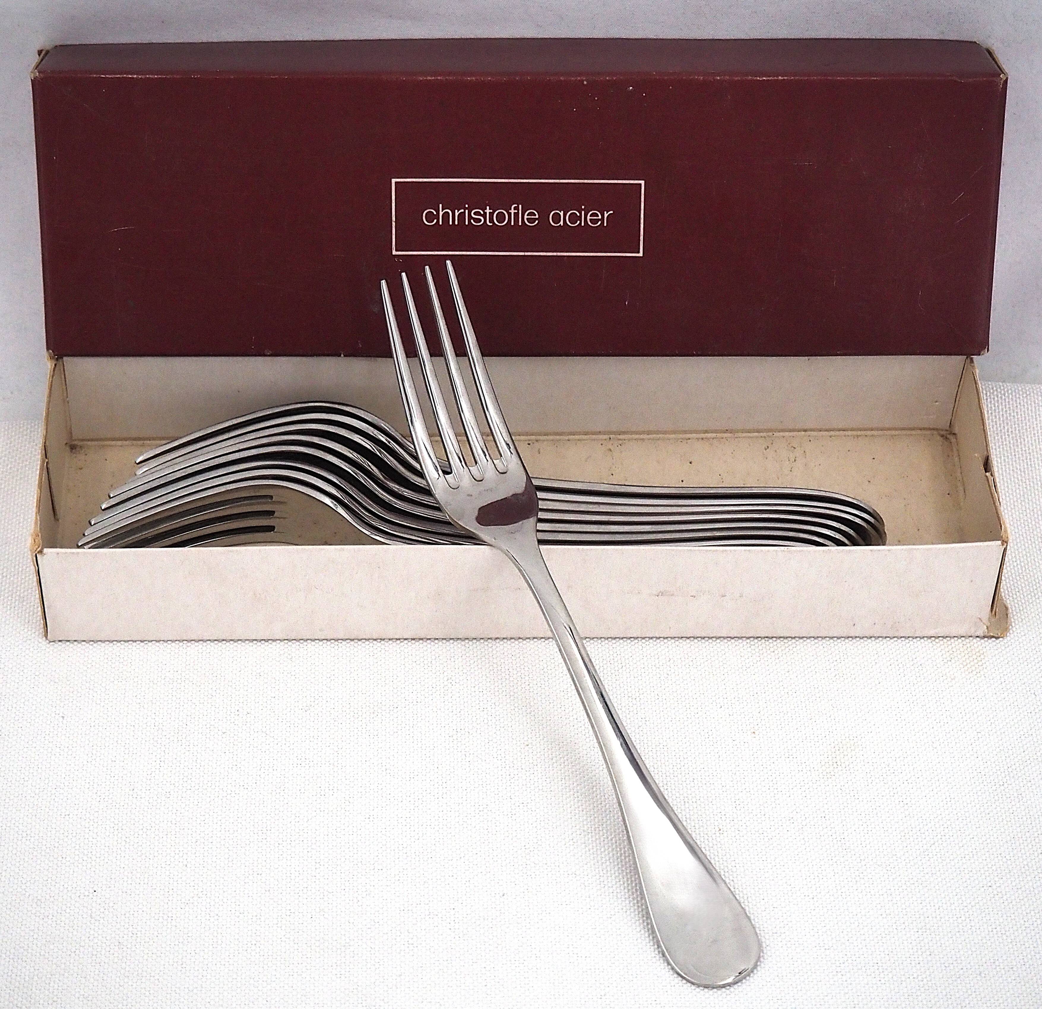 Christofle acier berry, 9 dessert forks, 17 cm in excellent condition.