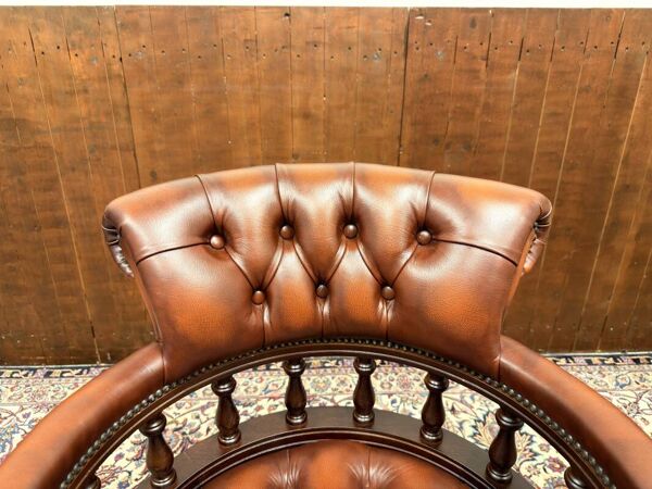 Fauteuil Chesterfield anglais classique