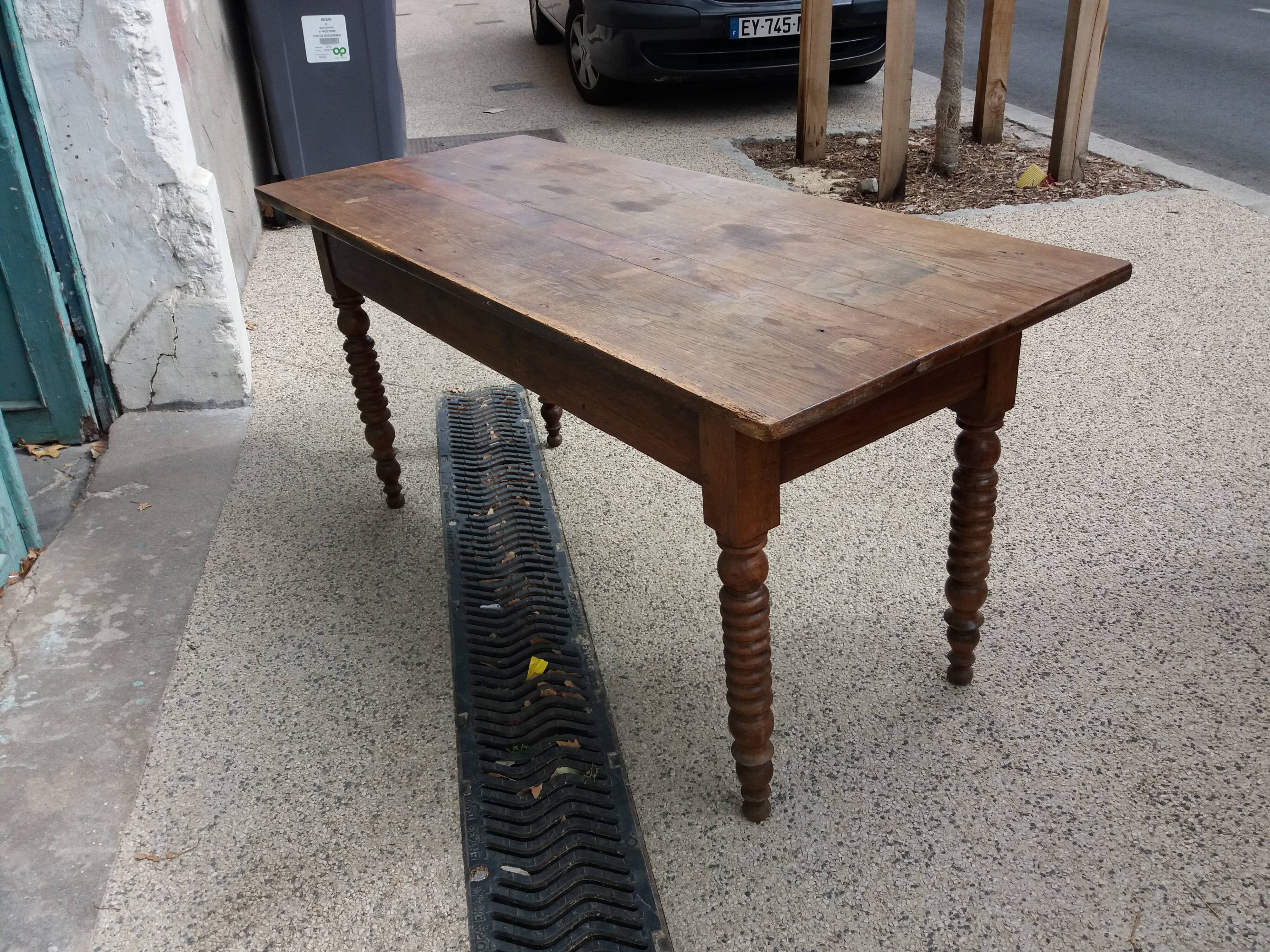 Oak table from the early 19th century