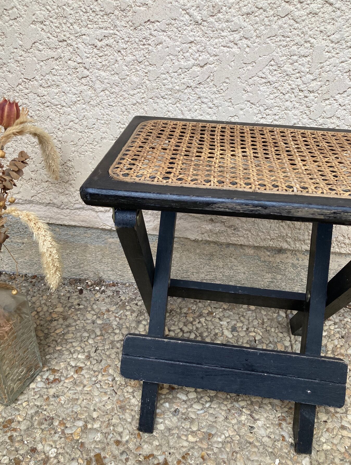 Folding stool in vintage canning