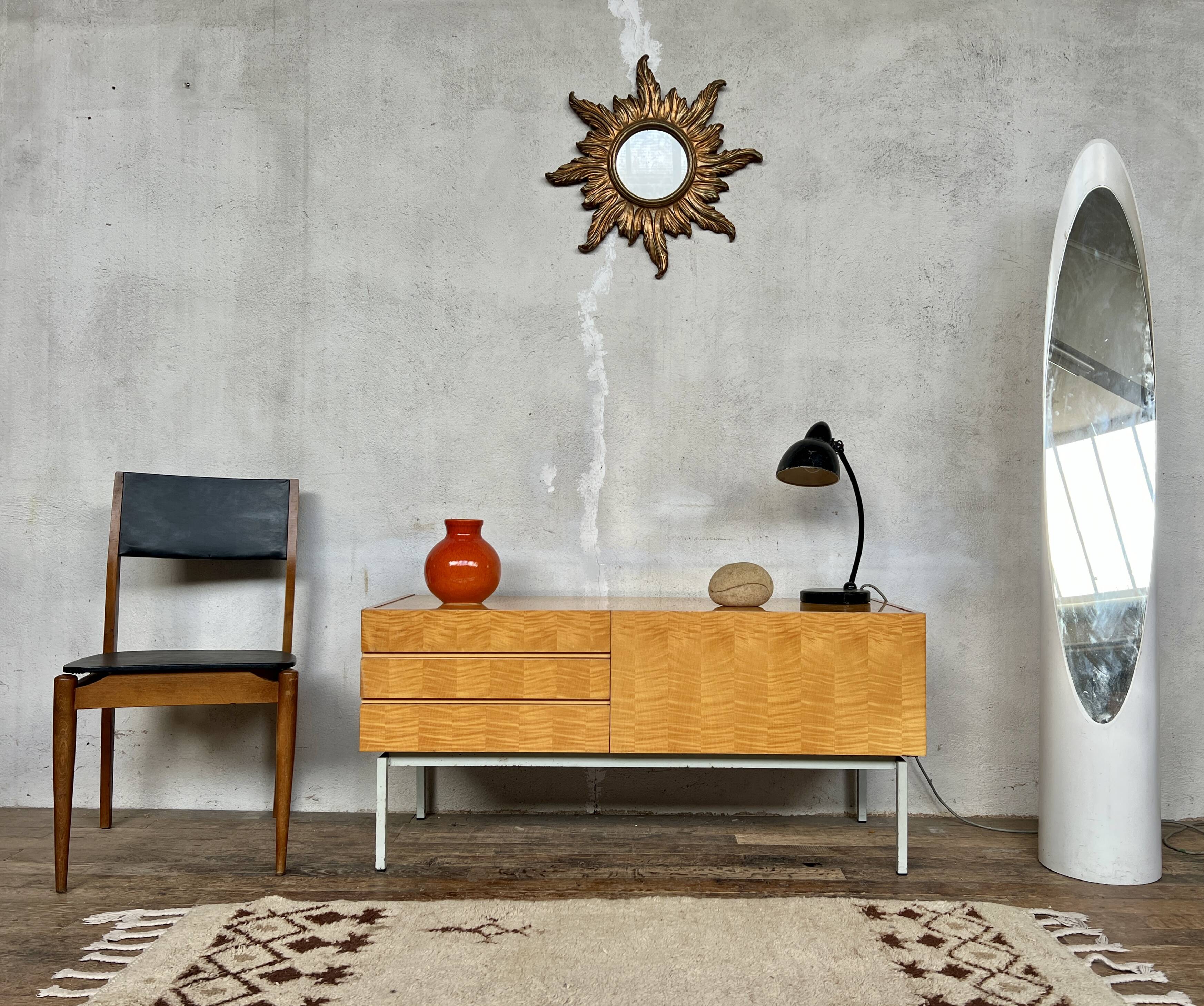 Enfilade scandinave en bois clair