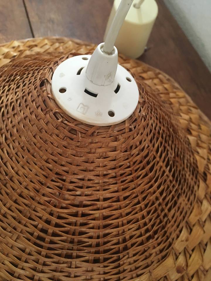 Hnaging braided wicker