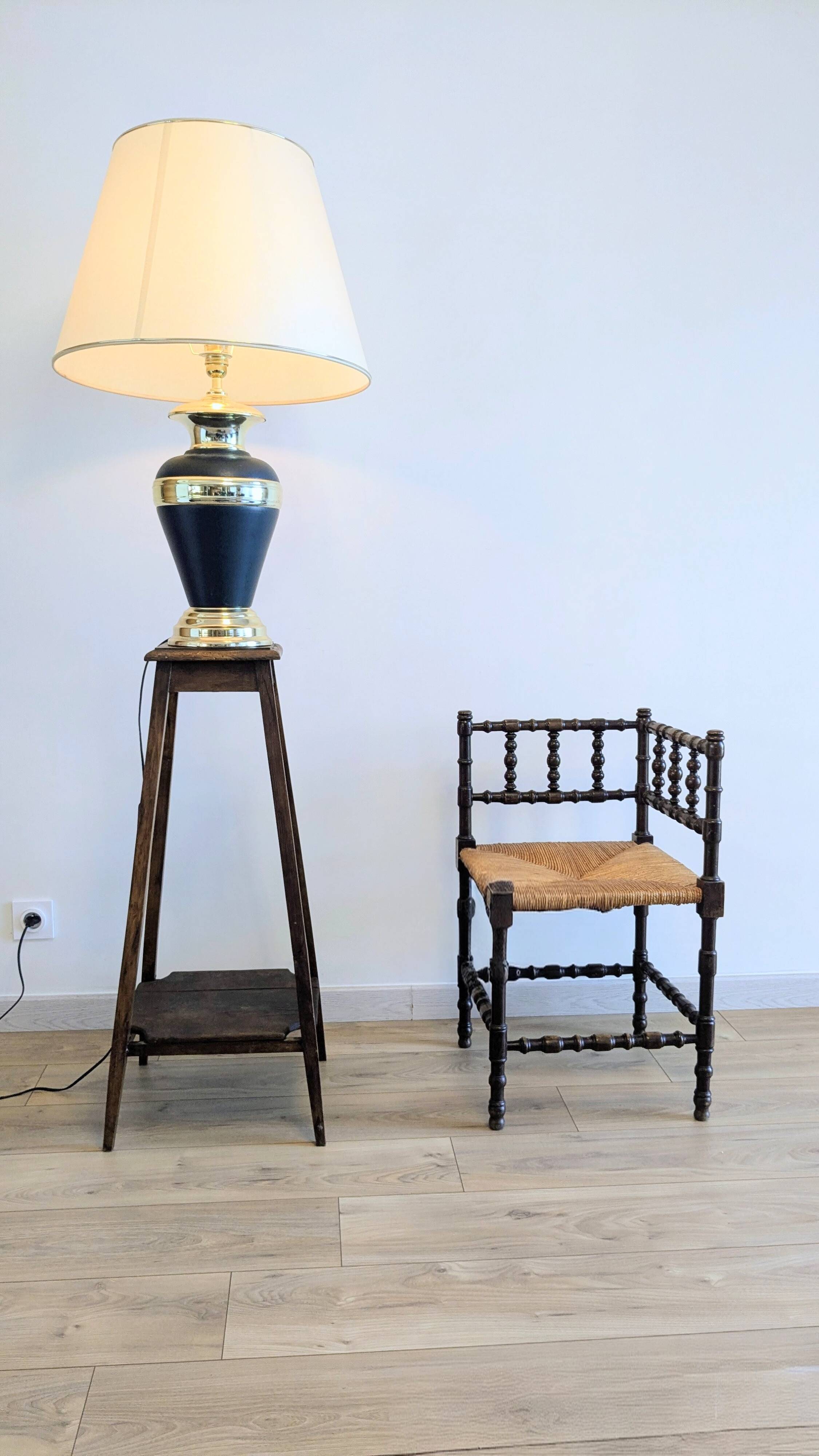 Patinated wooden side table – rustic simplicity