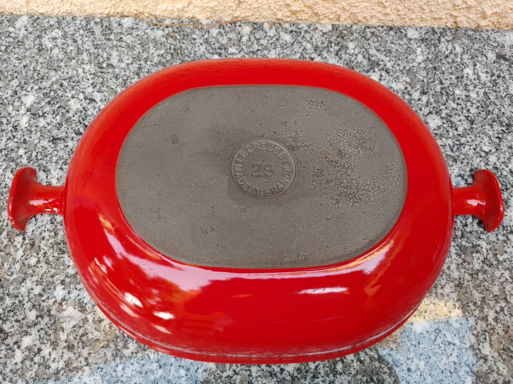 The Crucible Cocotte & its enamelled cast iron dish Enzo Mari Model MAMA N° 29