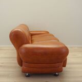 Red leather sofa, Italian design, 1970s, production: Italy