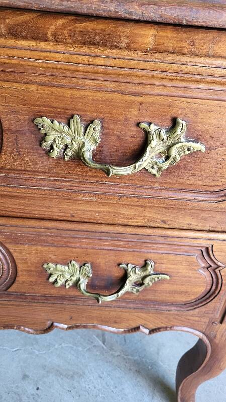 Commode louis xv 2 tiroirs en chene clair du xviii ème siecle ref je