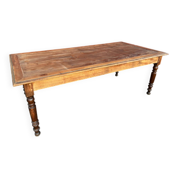 Farmhouse/dining table