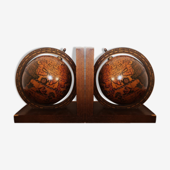 Globe bookends