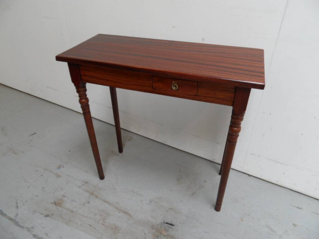 Antique mahogany sidetable