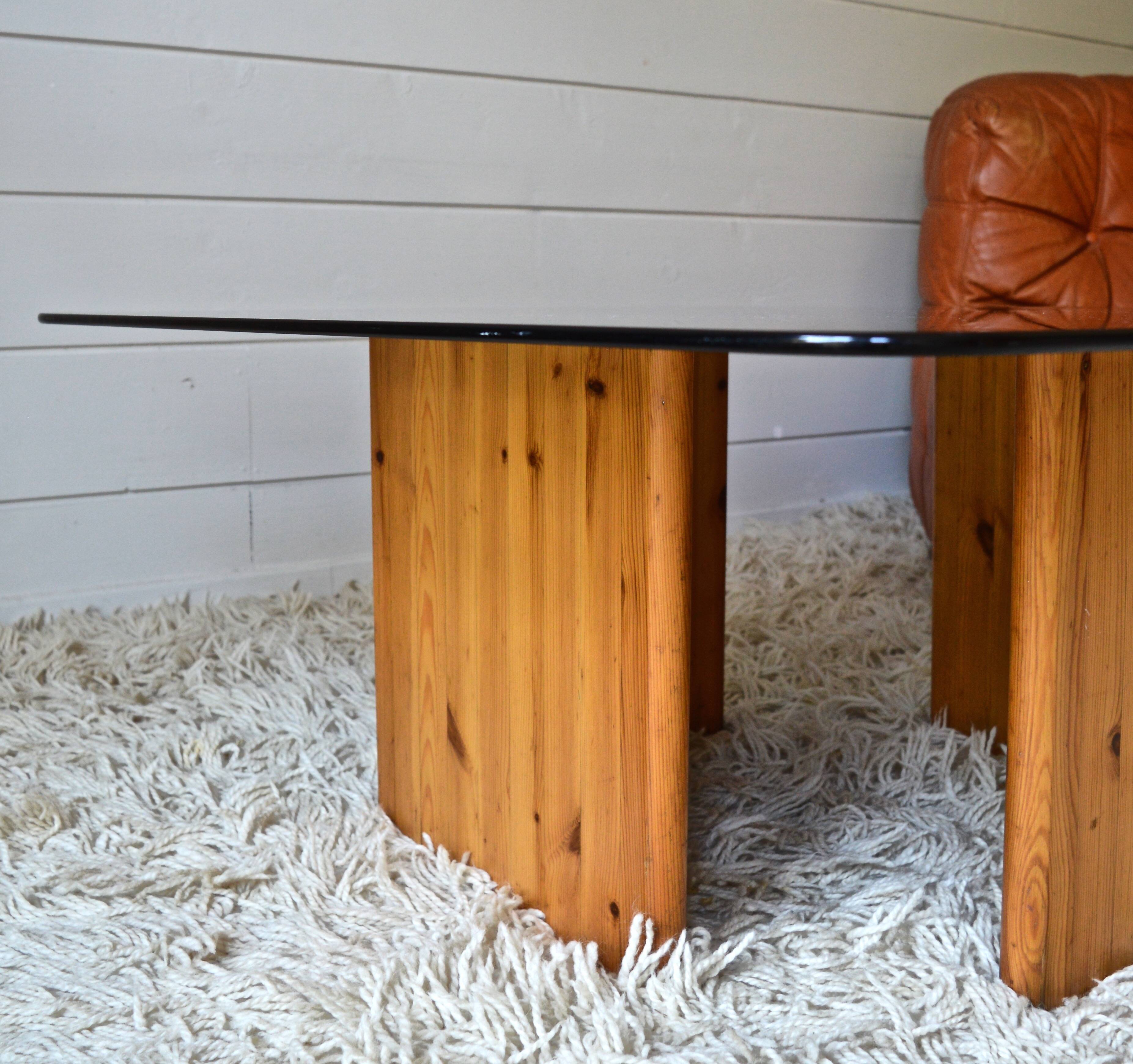 Lagun Ikea glass coffee table