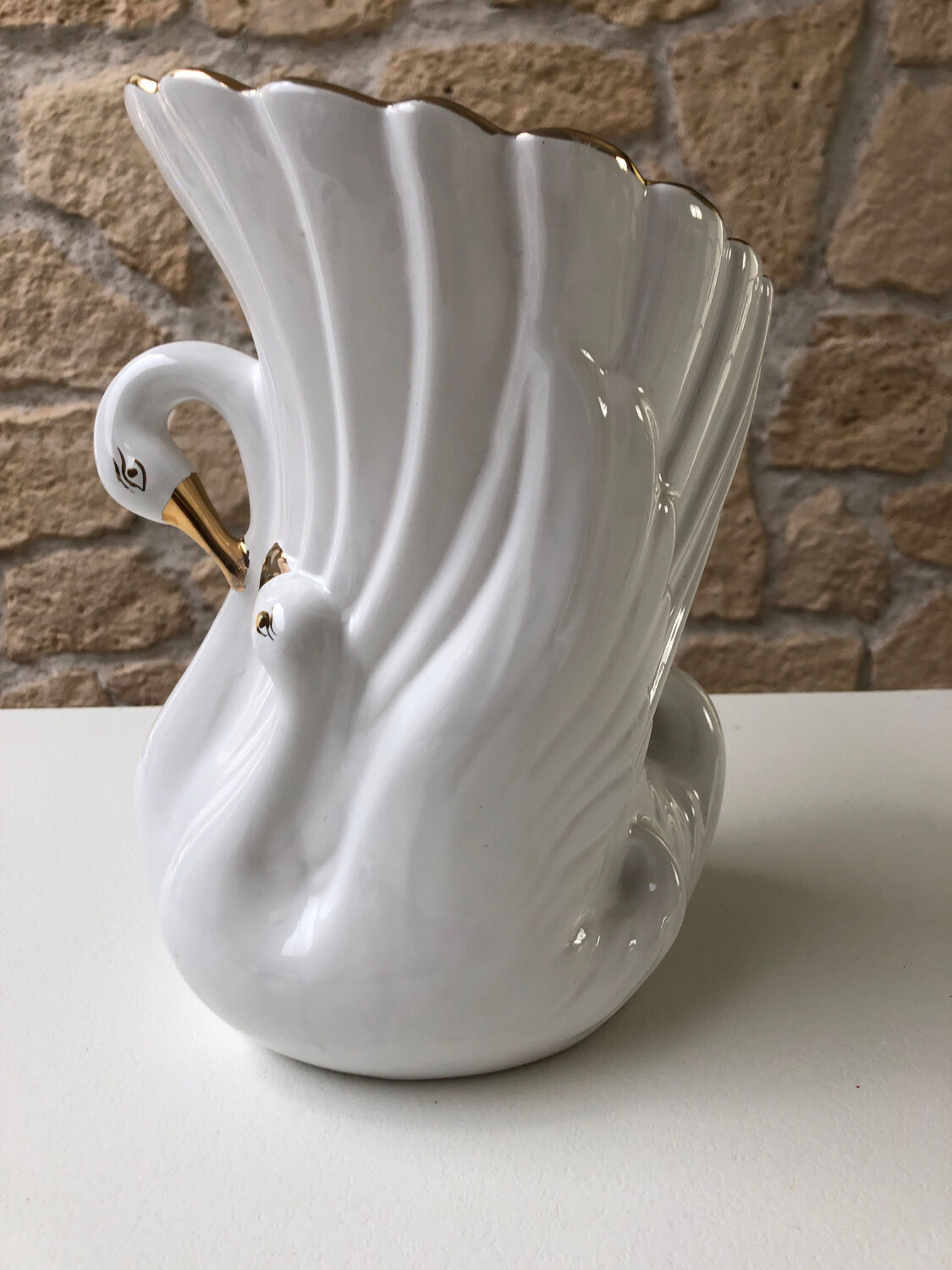 Swan vase