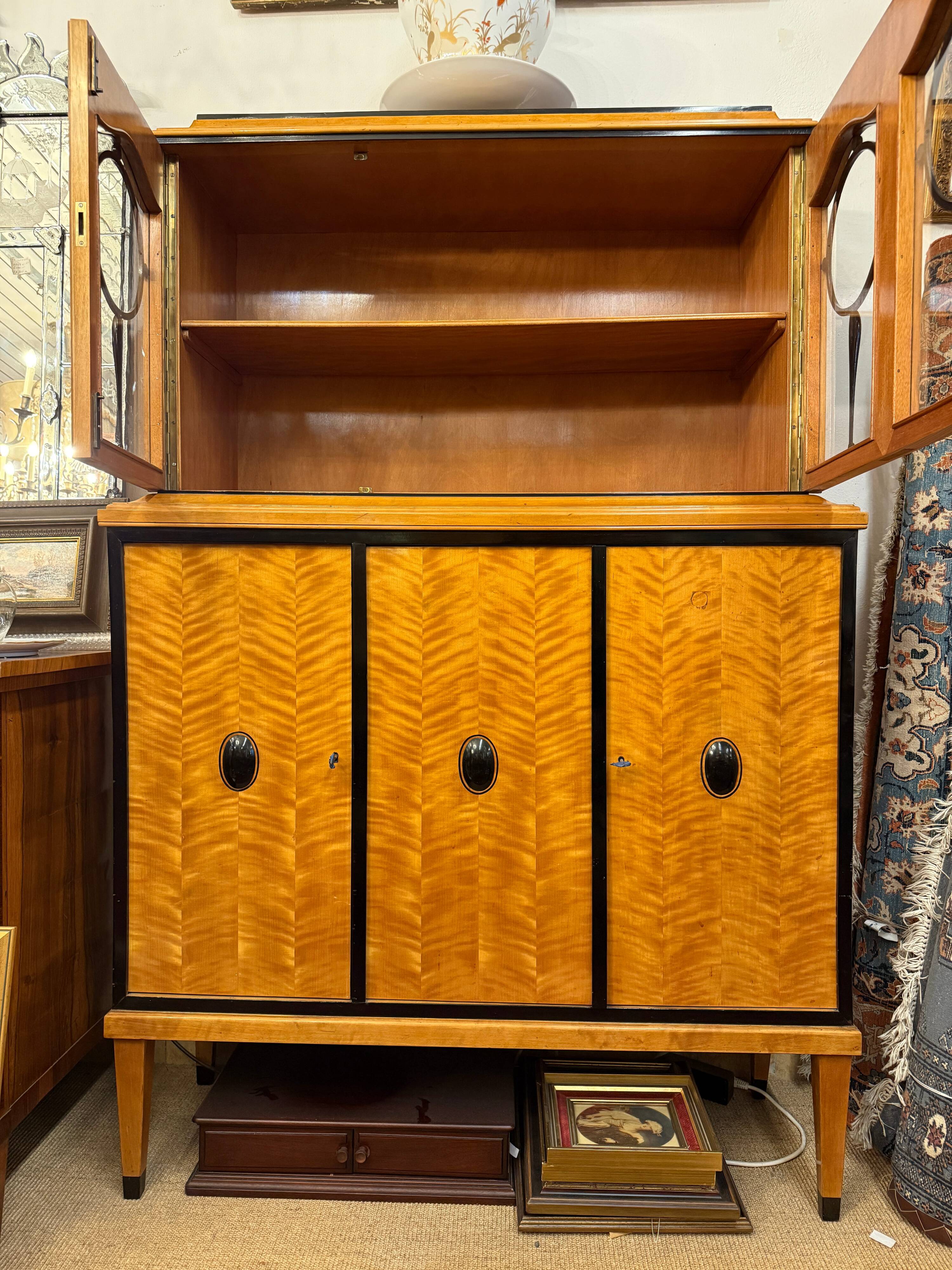 Art Deco Salon Display Cabinet, Flamed Birch Veneer, circa 1920