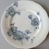 Set of 8 flat plates, Givors faience, daisy model