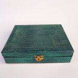 Set of boxed silver teaspoons