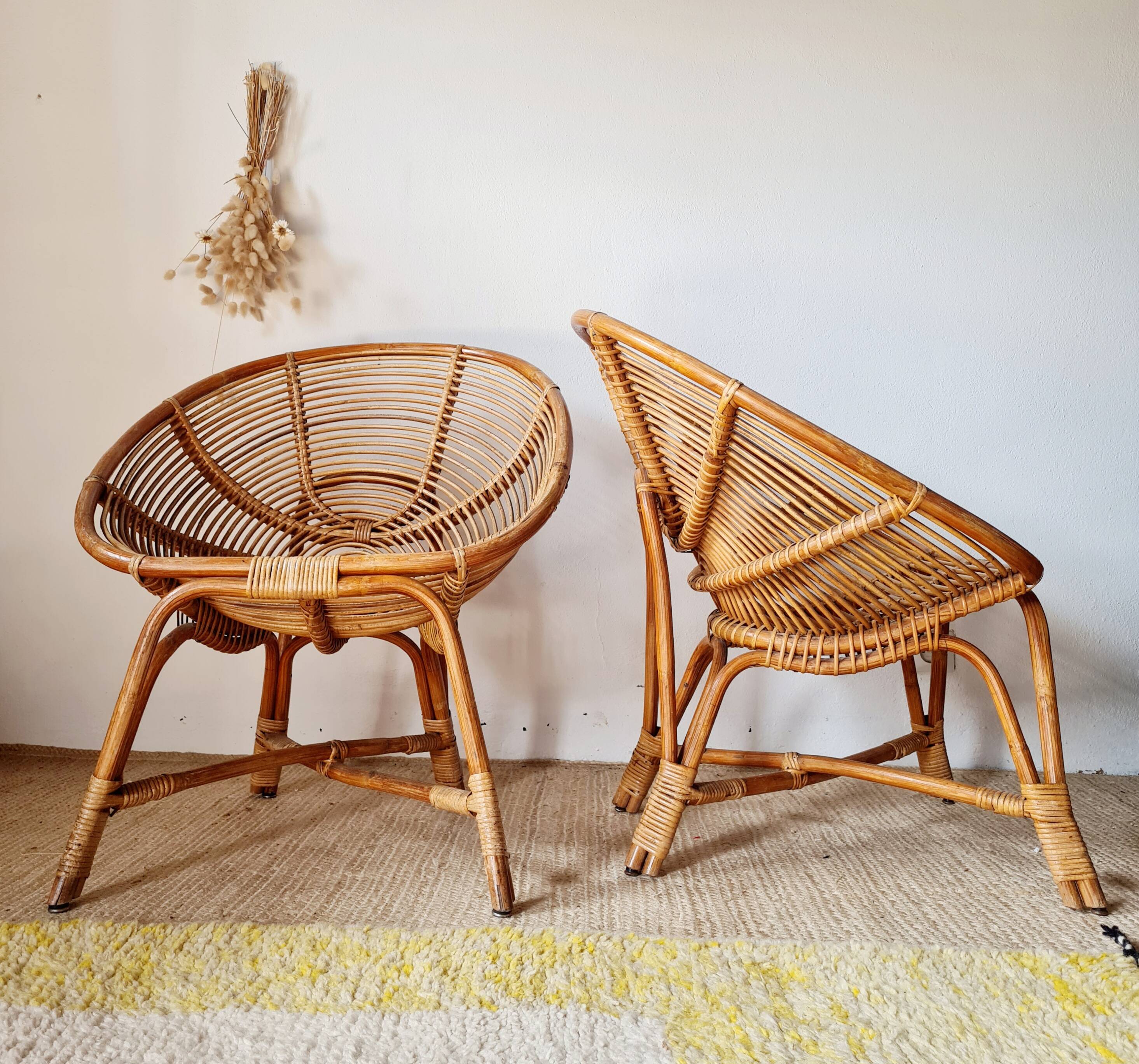Pair of vintage basket chairs in rattan – Riviera style 1960