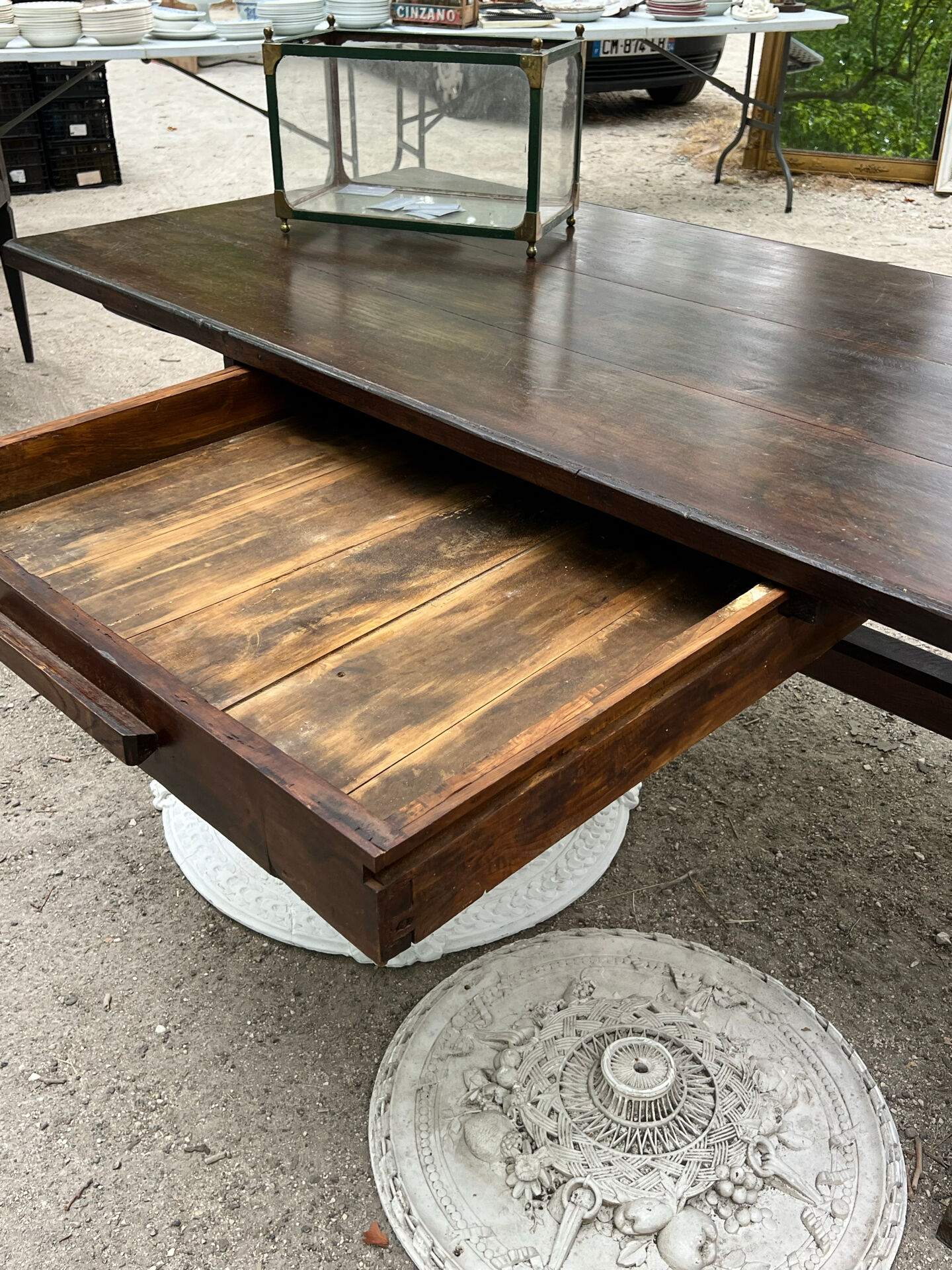 Farm table