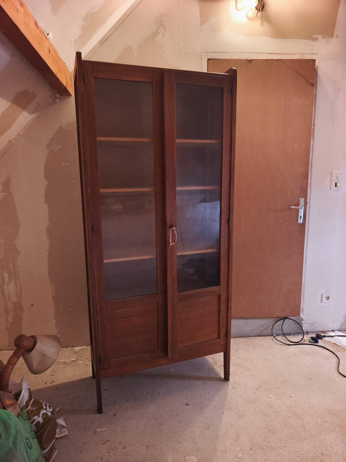 Antique wooden display cabinet – vintage spirit / 1950s