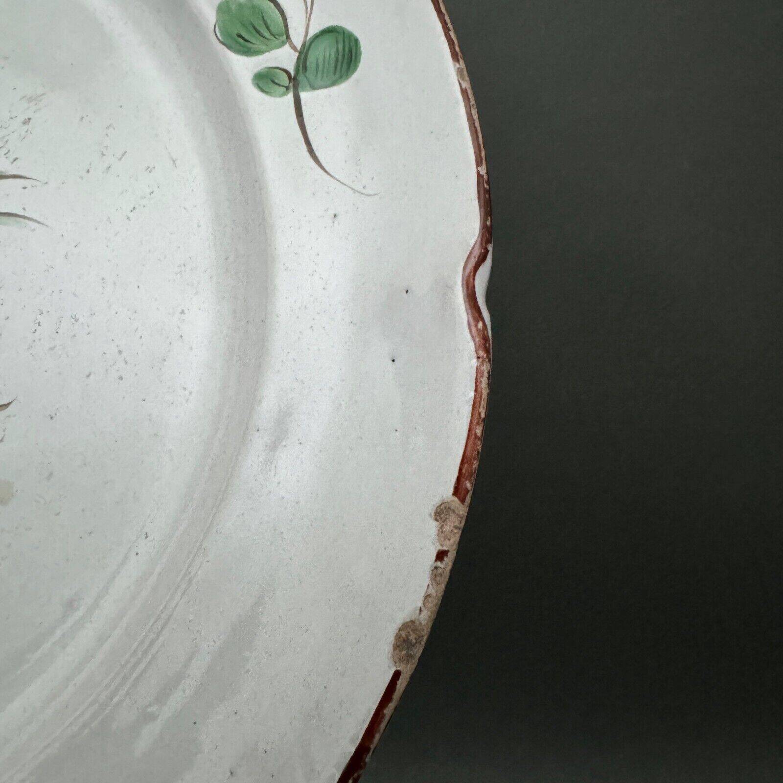 18th century Islettes earthenware plate with Chinese decoration