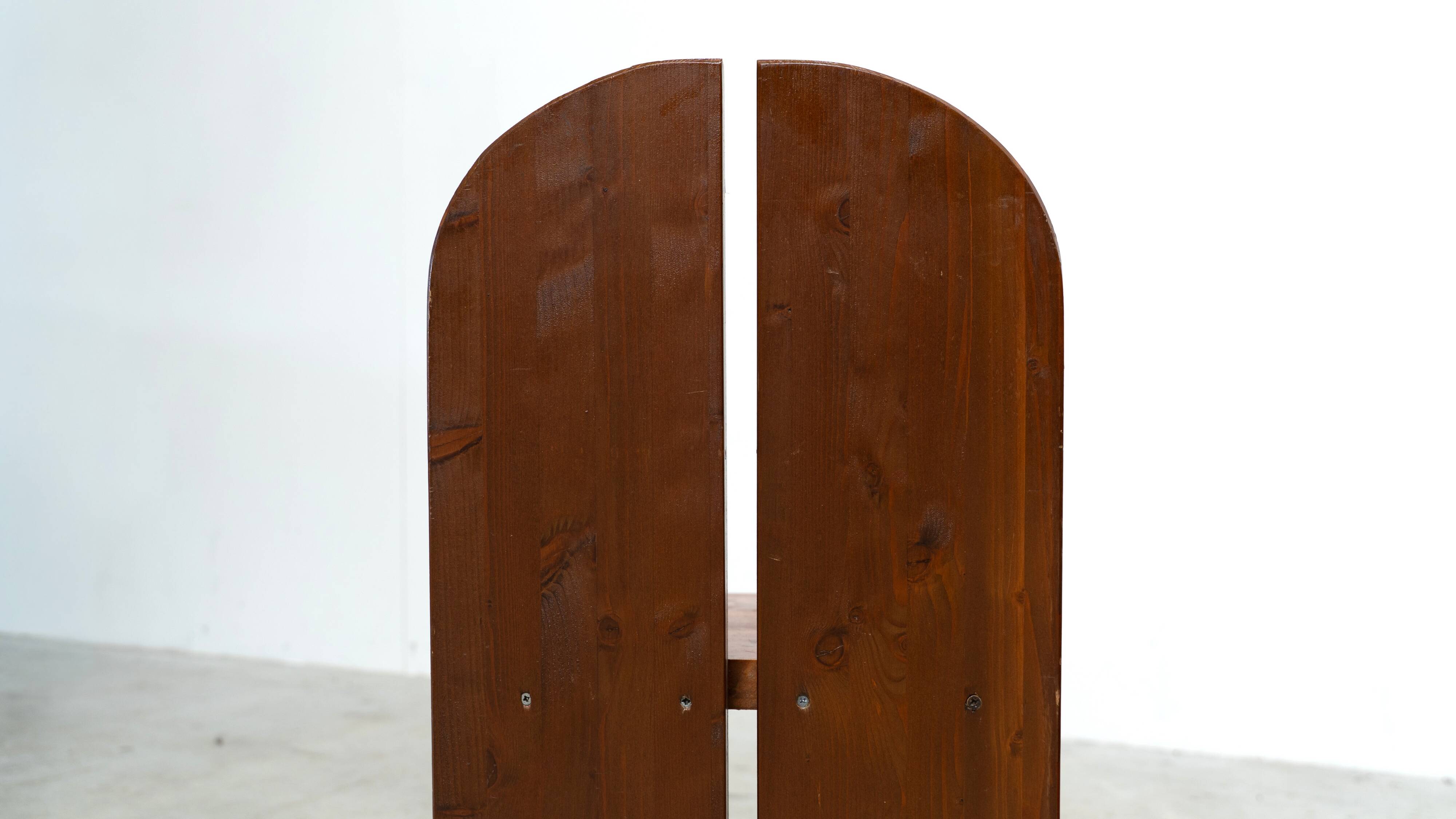 Ensemble de deux chaises de salle à manger sculpturales