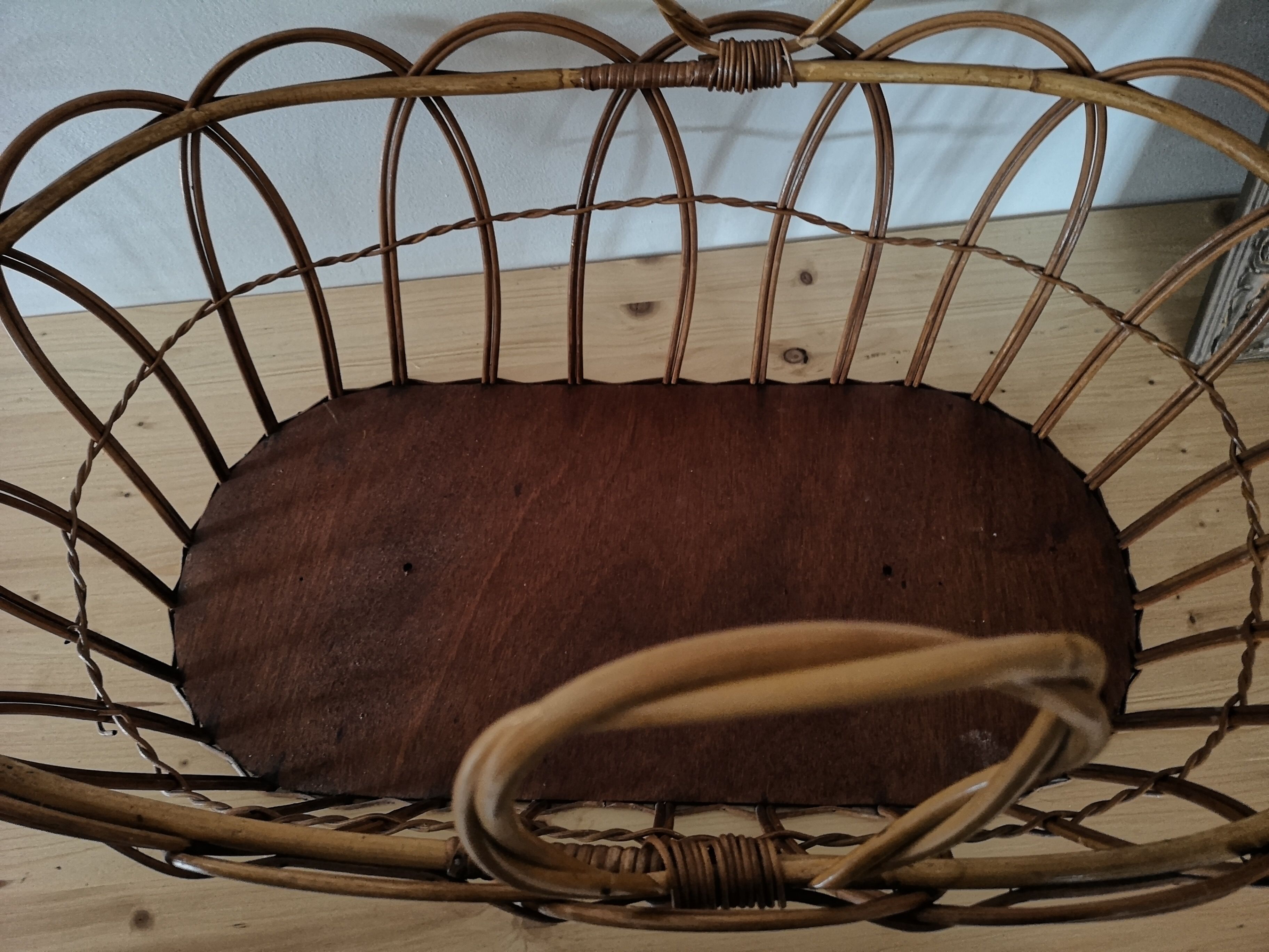 Couffin en osier vintage