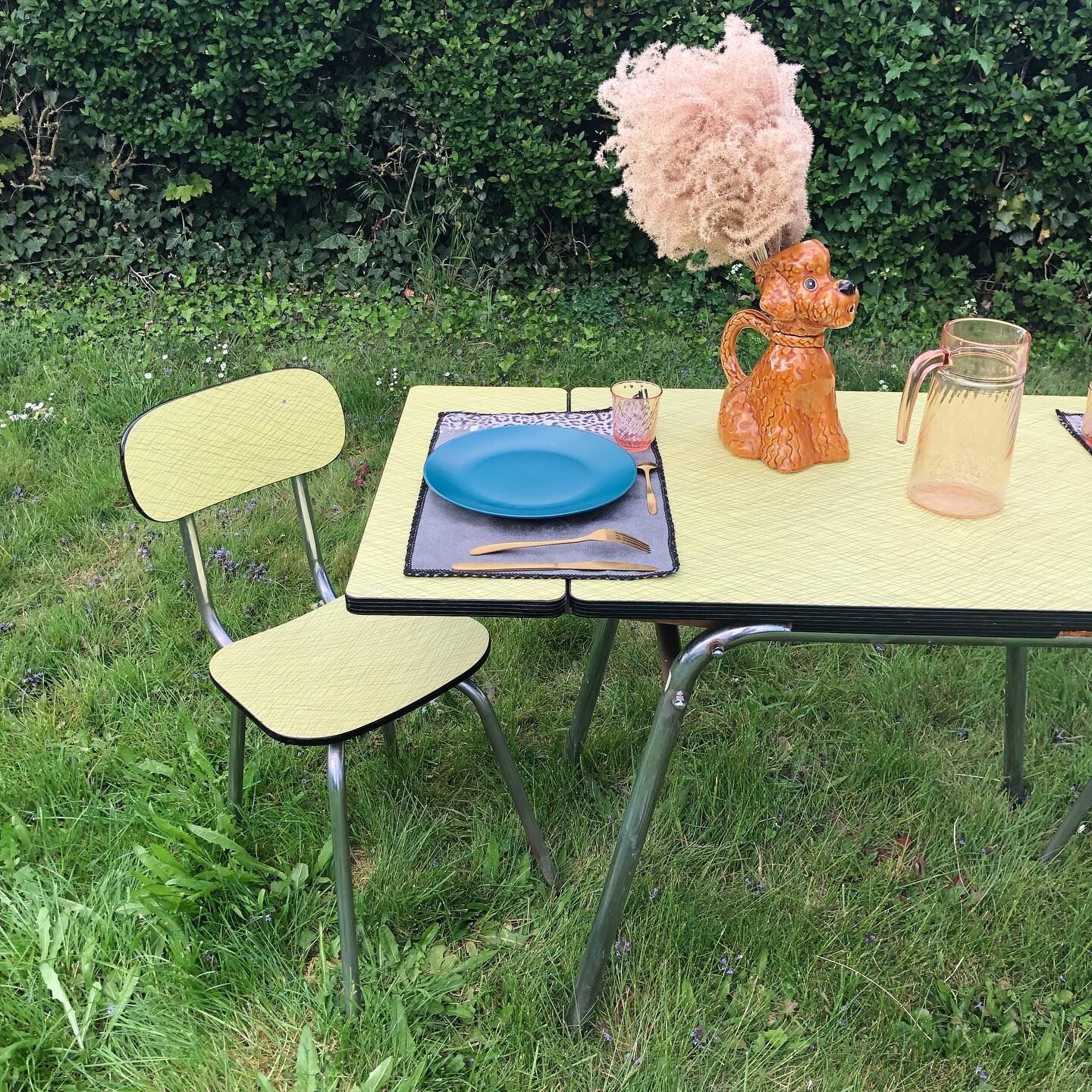 Yellow Formica table and chairs