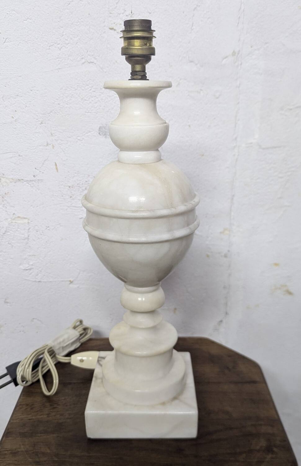 Alabaster lamp, 1960-70