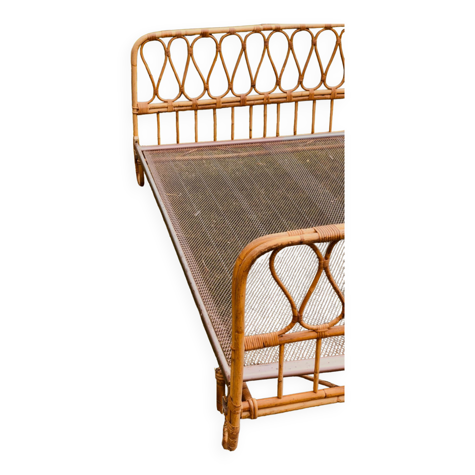 Bamboo bed 60s